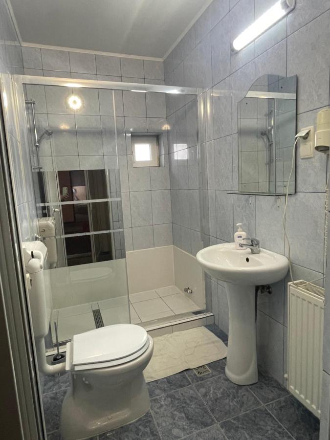 Pension Regal Satu Mare Exterior foto