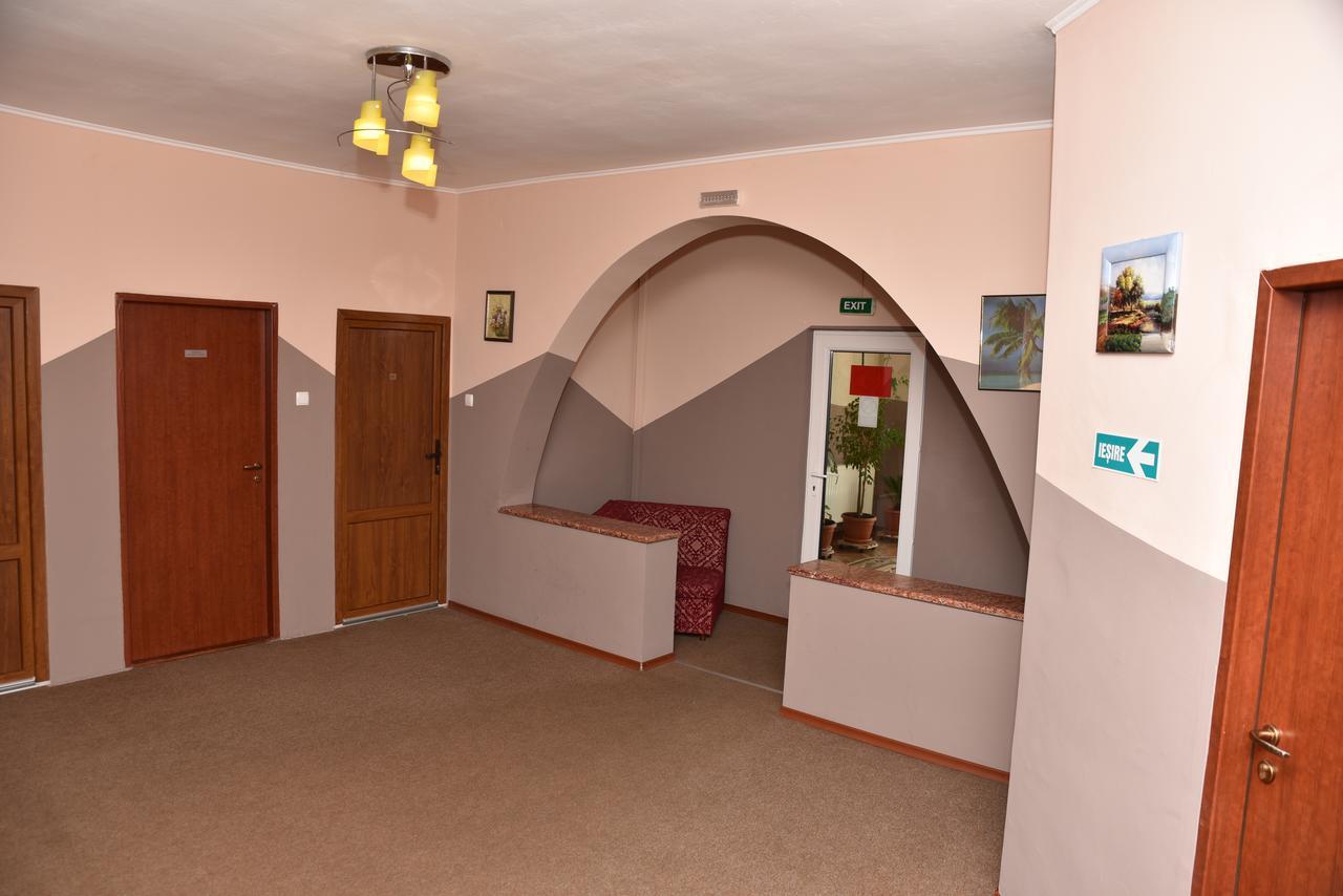 Pension Regal Satu Mare Exterior foto